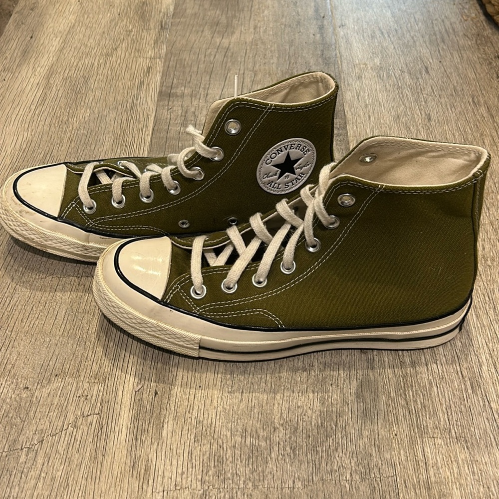 Converse Chuck Taylors